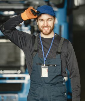 Cropped Team Skip 04